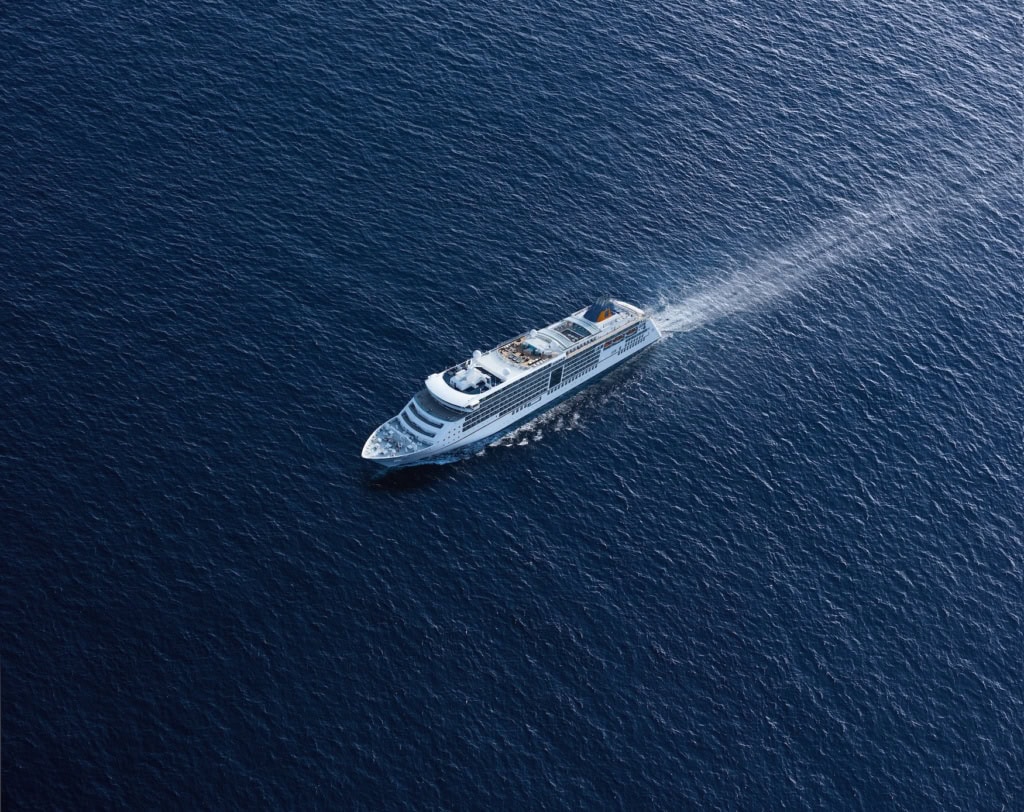 die MS Europa 2 von oben