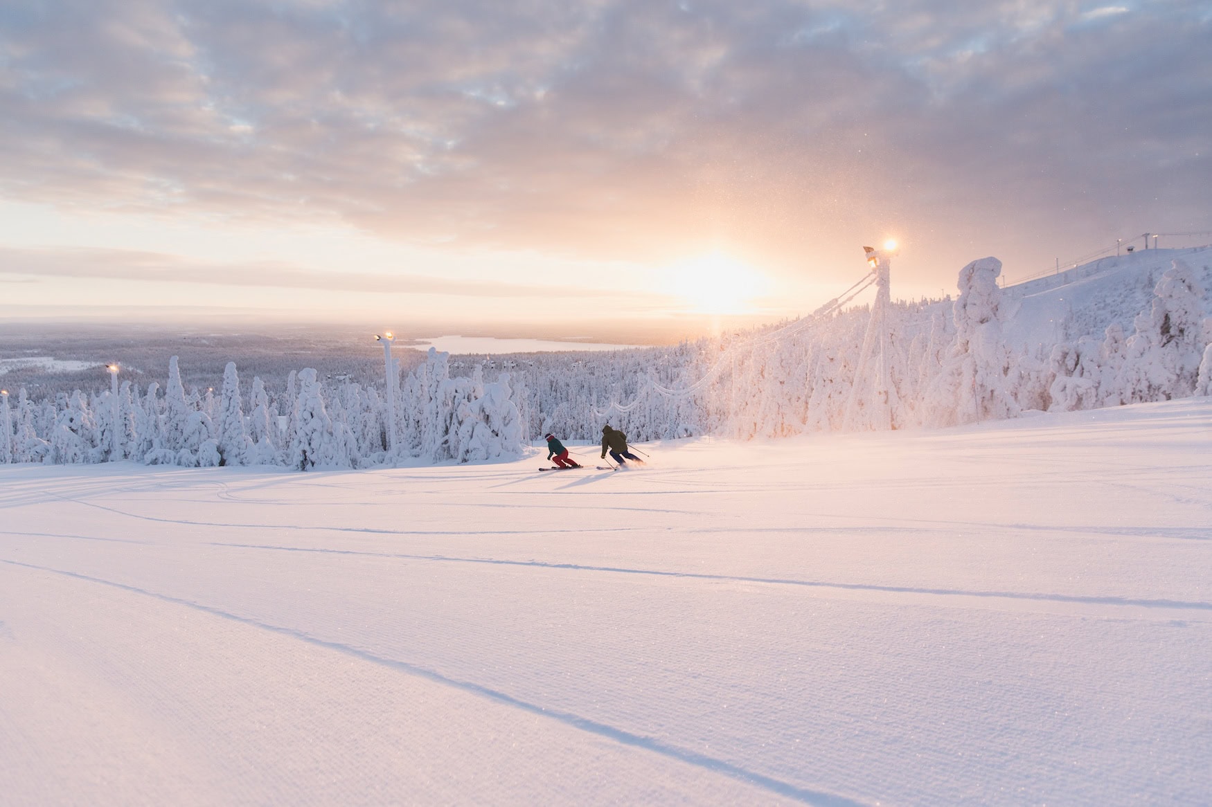 Skifahren in Finnisch-Lappland