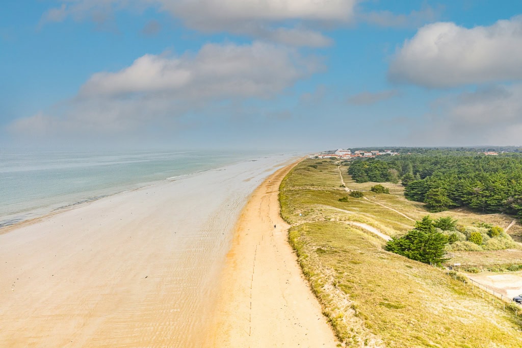 Drohnenaufnahme vom Strand Saint-Jean-De-Monts