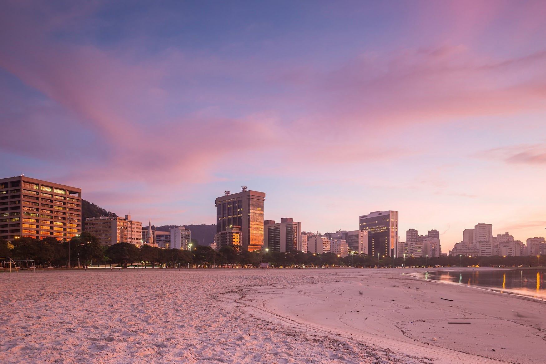 Der Strand bei Botafogo.