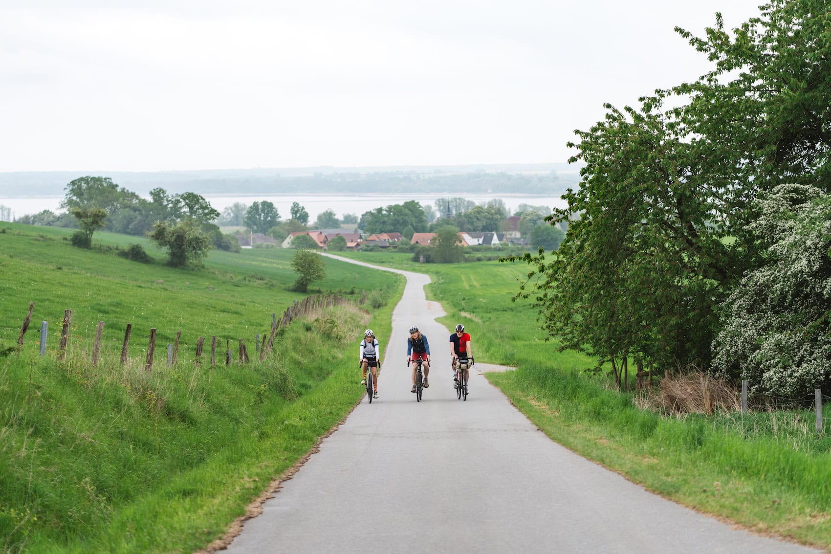 Mit dem Gravelbike und guten Freunden unterwegs durch Gorschendorf. I Foto: TMV/Gross