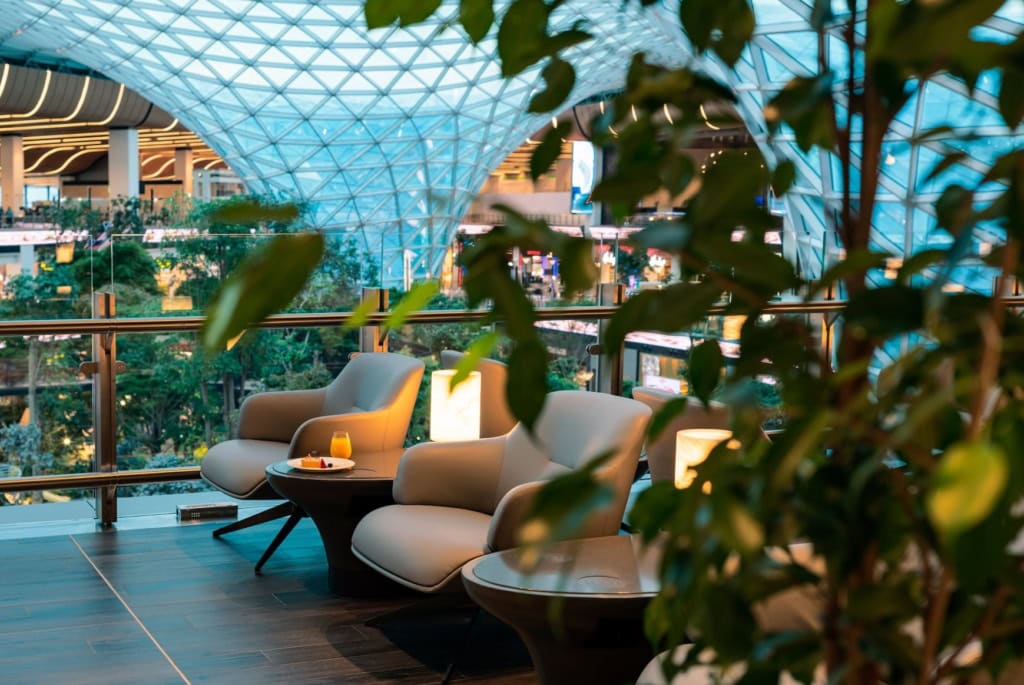Die Al Mourjan Garden Lounge.
