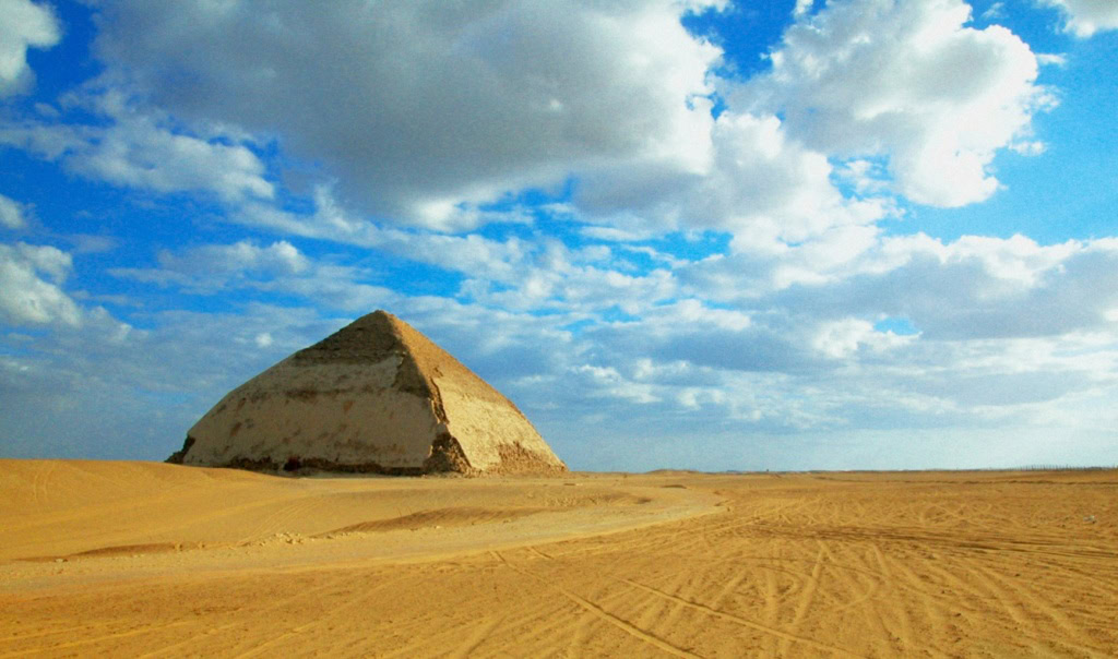 Die Knickpyramide in Dahschur.