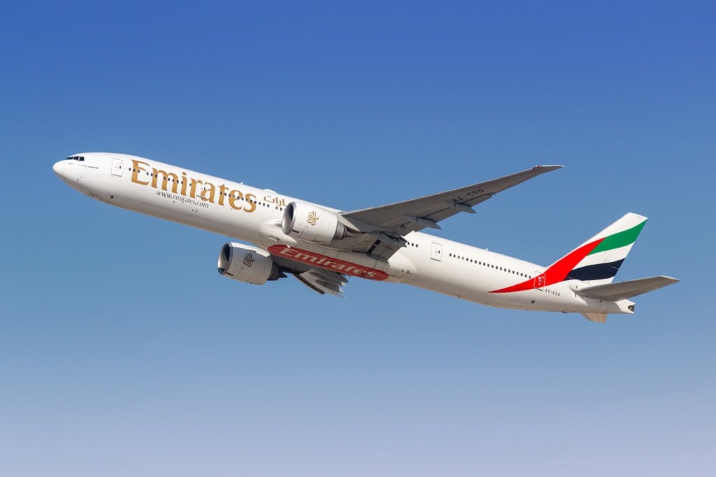 Flugzeug der Airline Emirates.