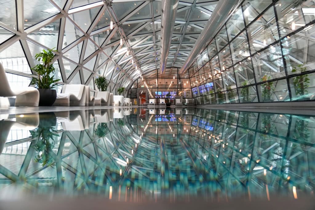 Der Pool im Oryx Airport Hotel in Doha.