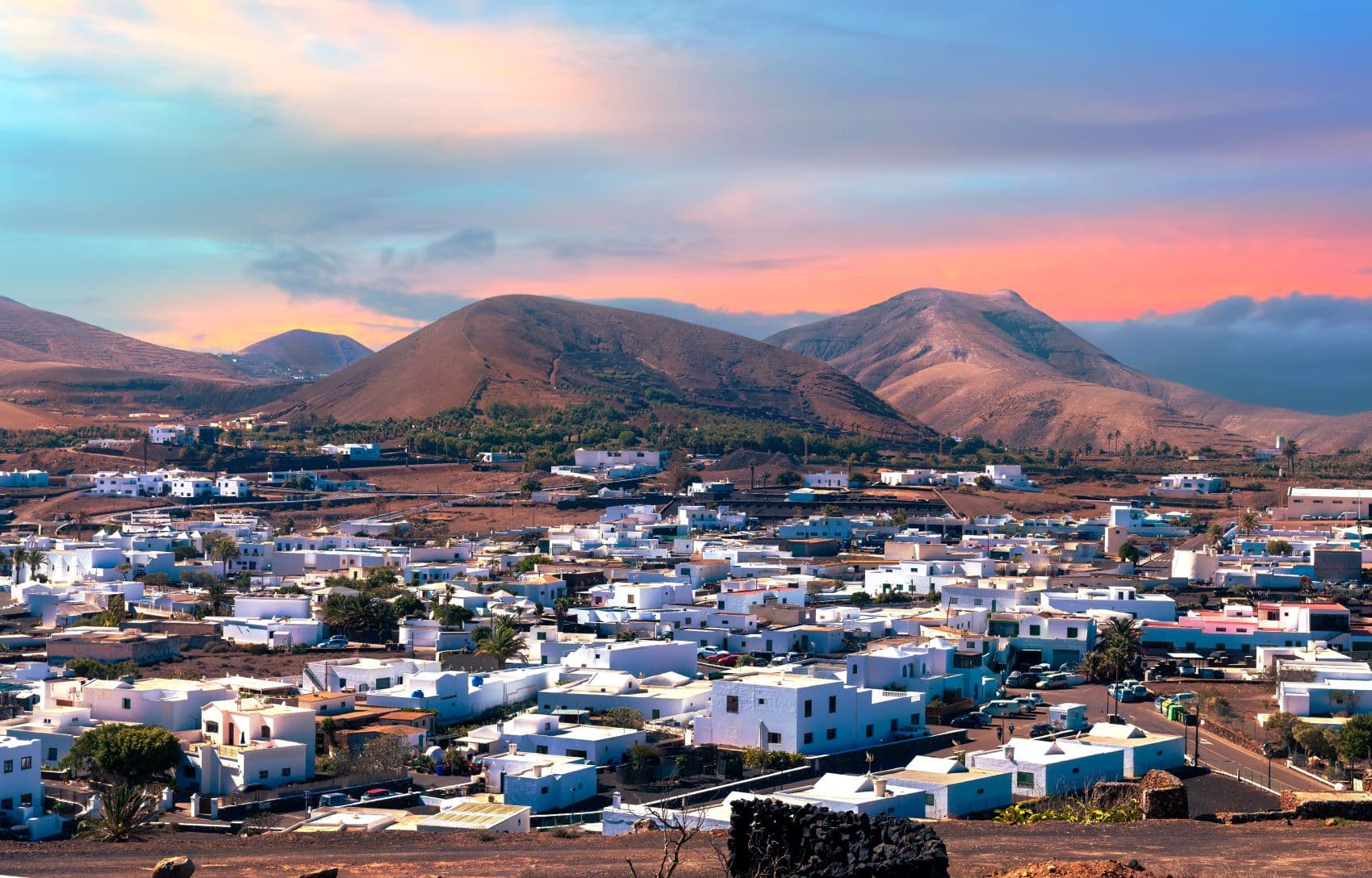 Blick auf die Gemeinde von Yaiza auf Lanzarote