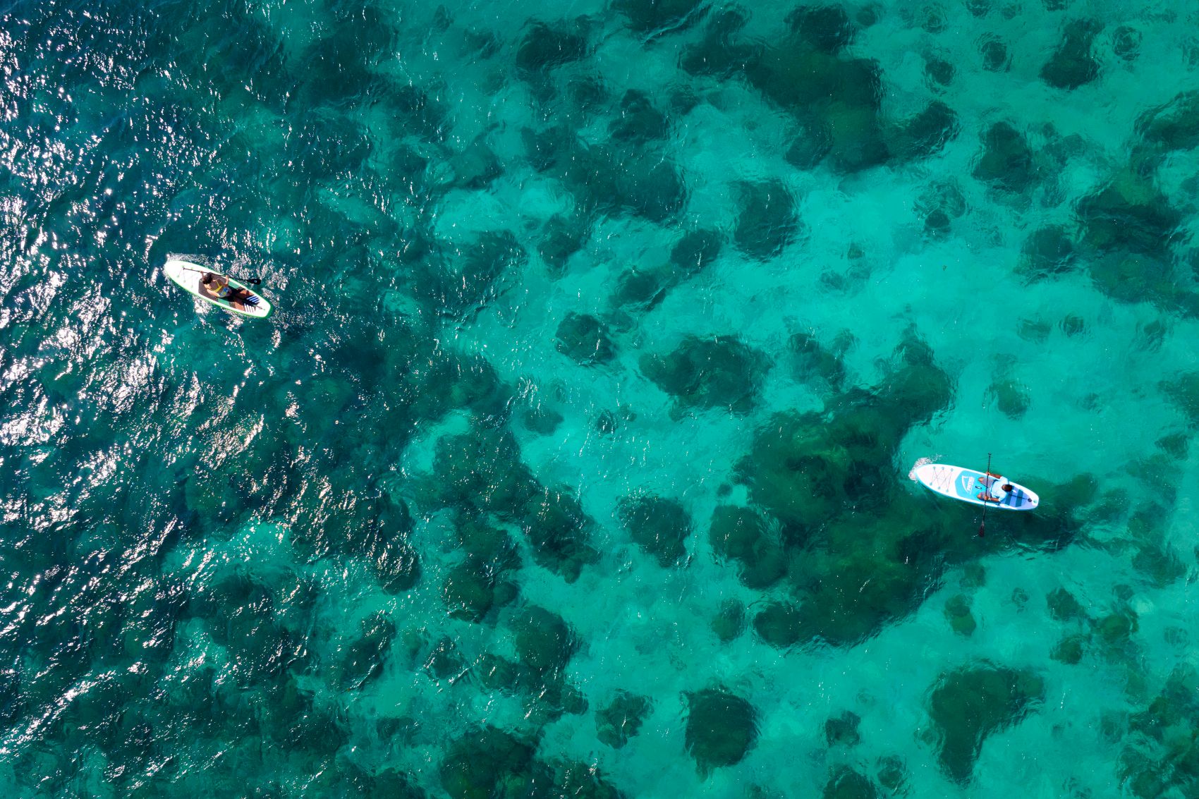 SUP im Meer im Bawe Island Resort, Tansania