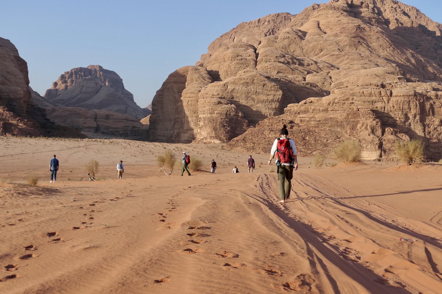 Wandern im Wadi Rum in Jordanien