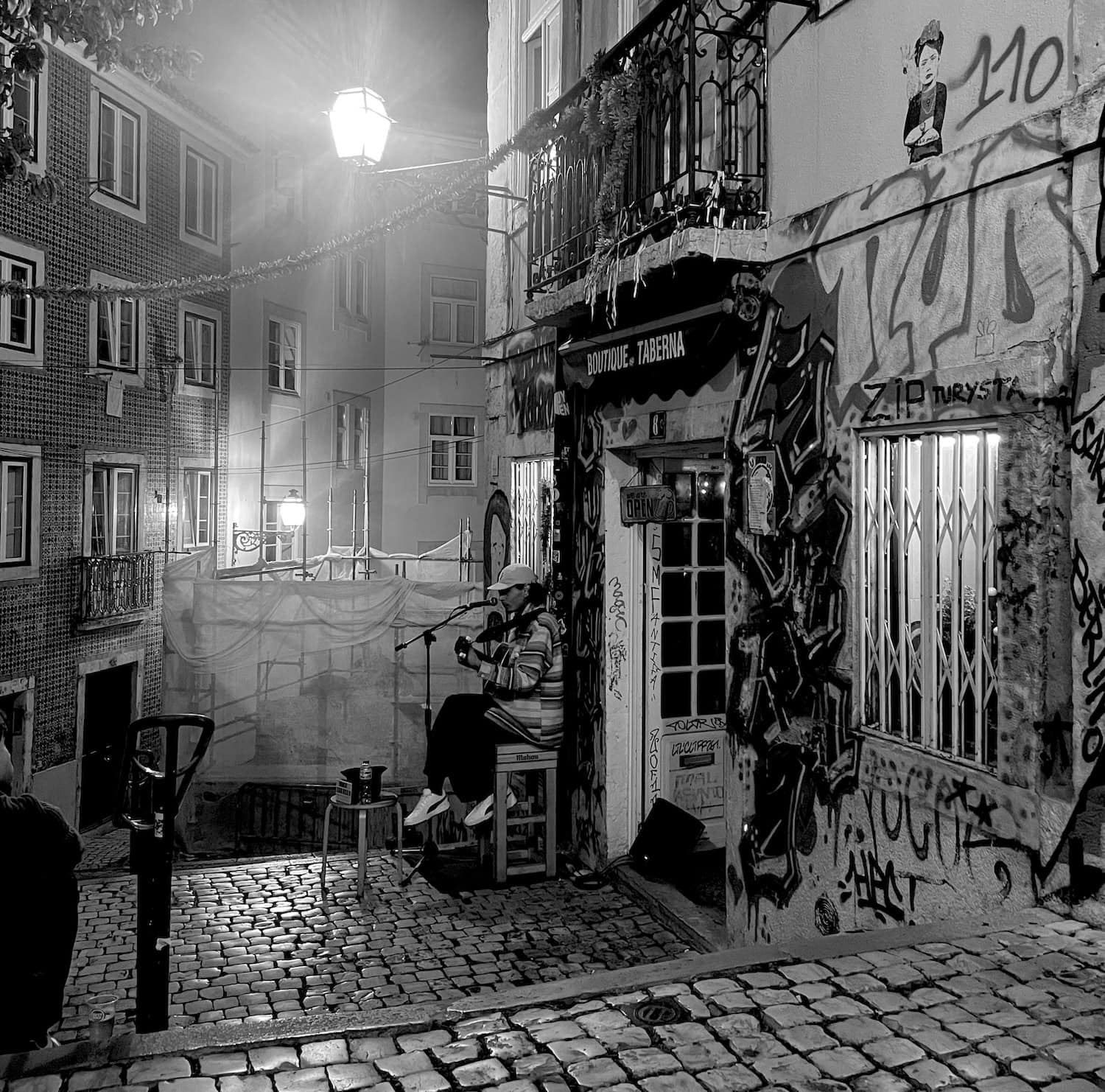 Live-Musik in Alfama in Lissabon