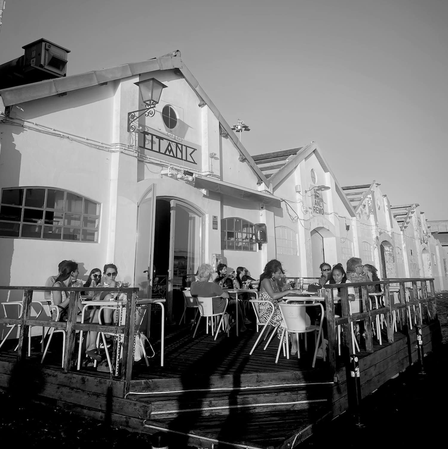 Live-Musik in Lissabon: Die Bar Titanic direkt am Ufer des Tejo