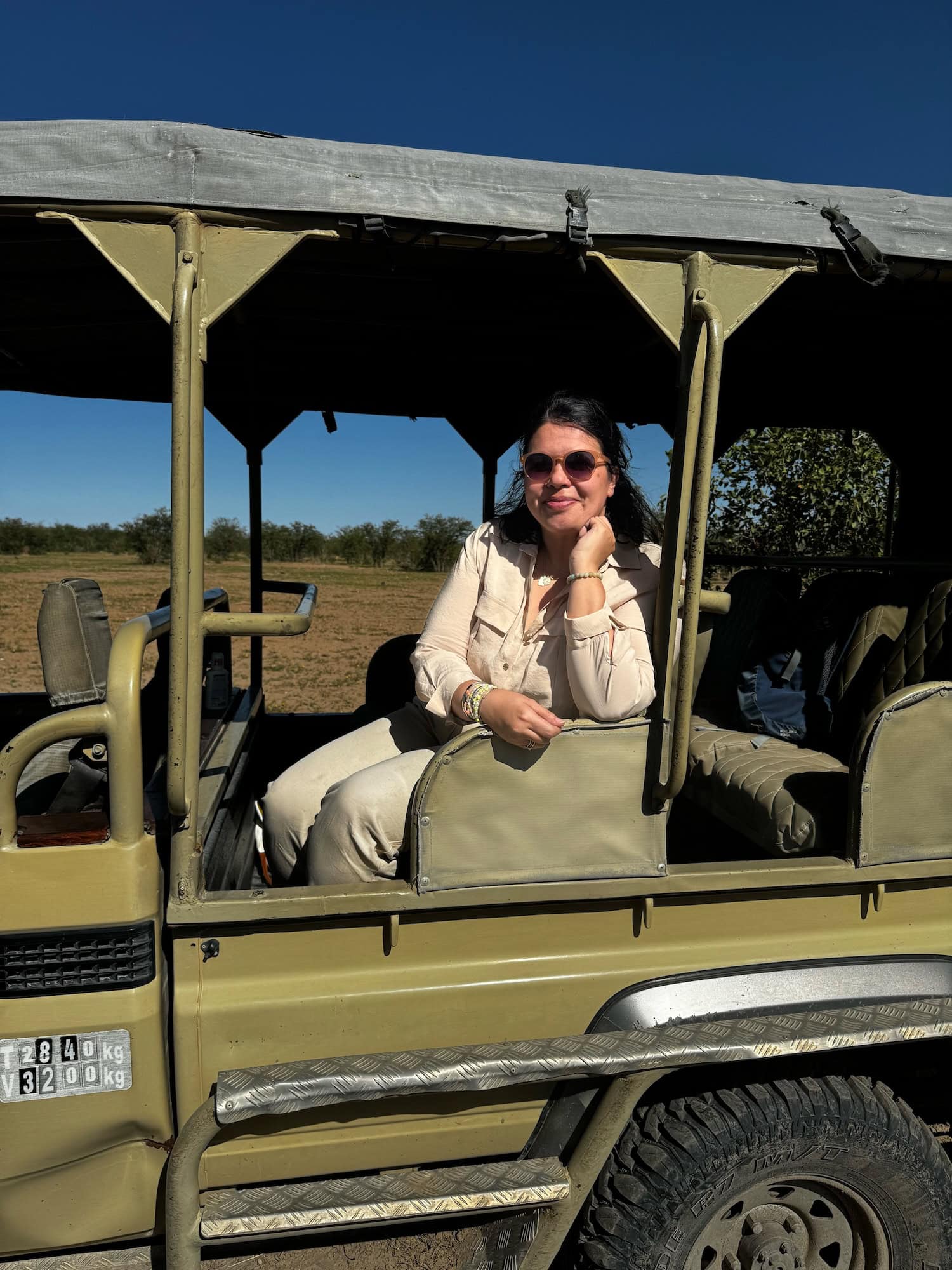 Rundreise durch Namibia: Chefredakteurin Jenny auf Safari