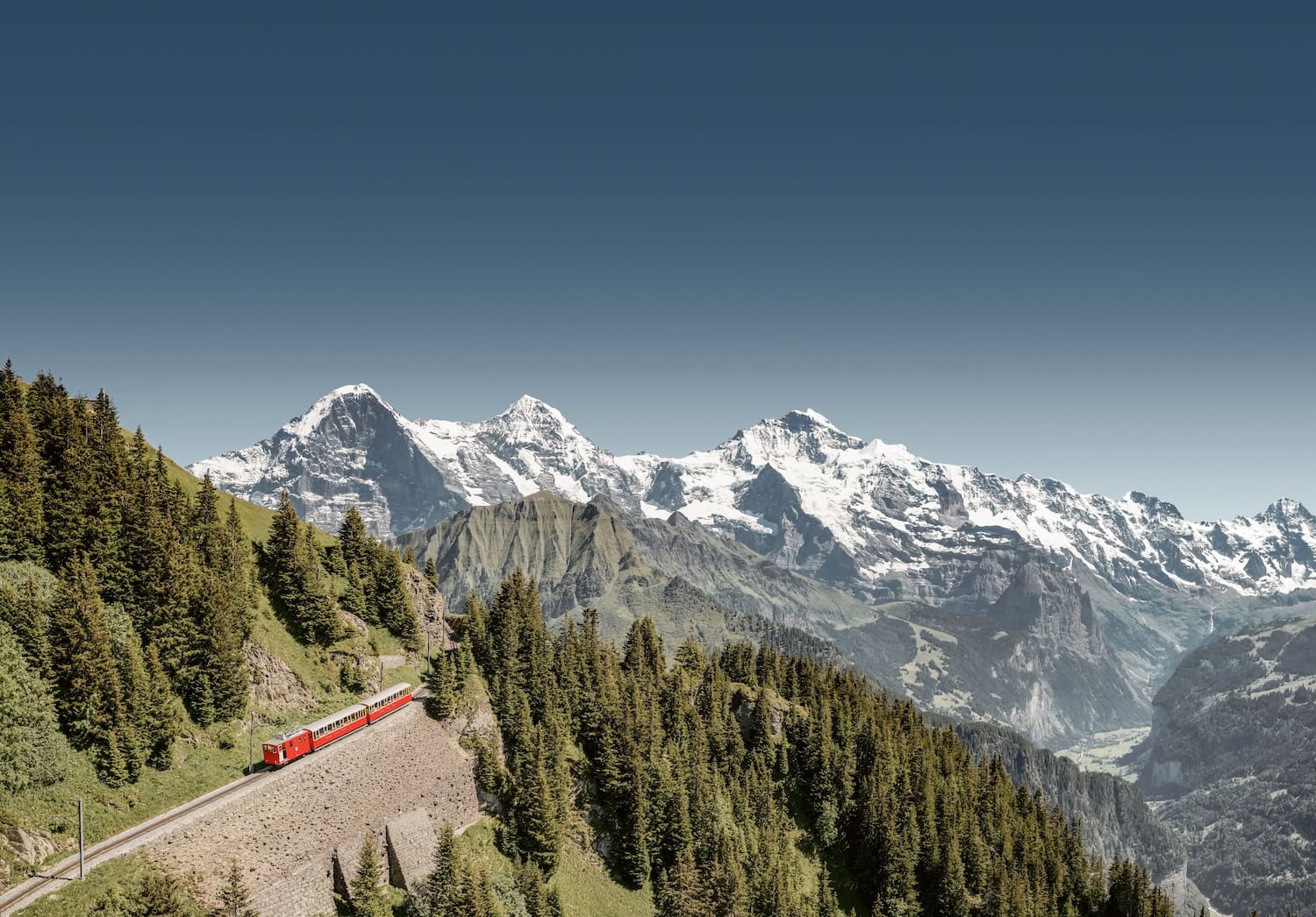 die Jungfrauenbahnen vor der Schynige Platte