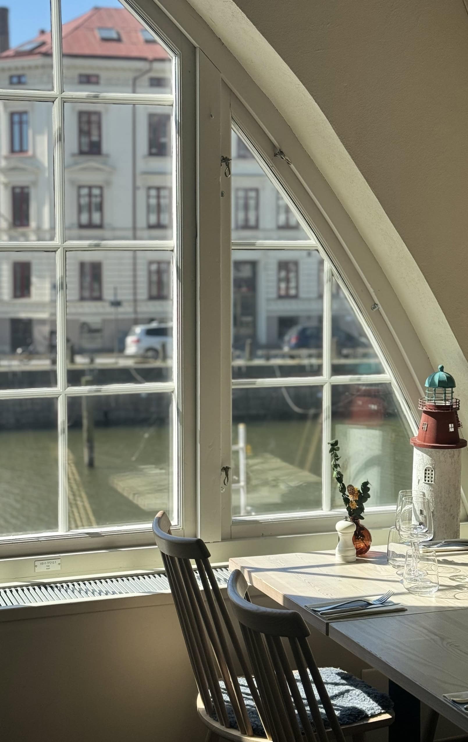 Ein Restaurant in der Feskekôrka.