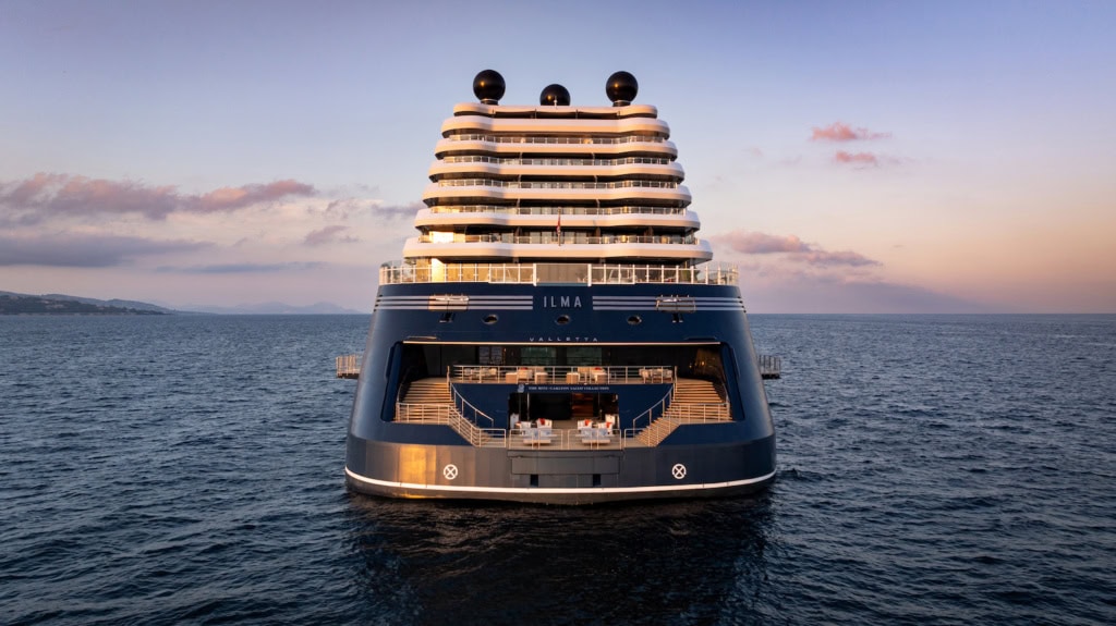 Ritz Carlton Yacht Collection Ilma von außen