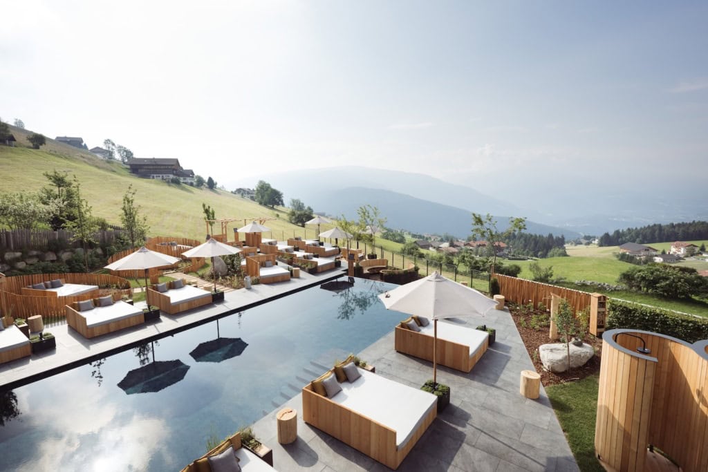 Pool im Boutique Biohotel Gitschberg