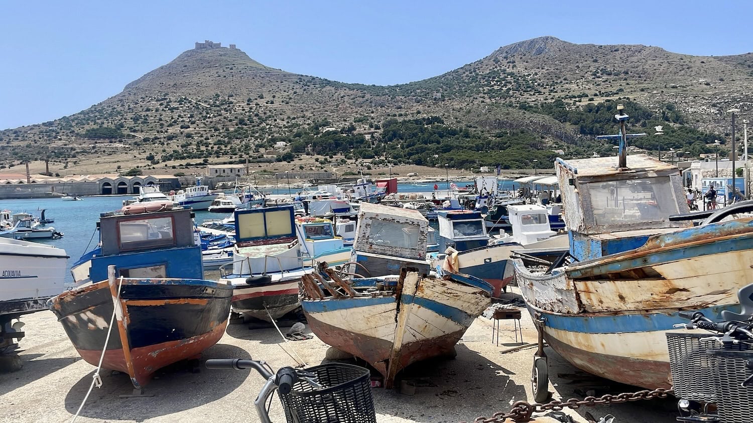 Hafen von Favignana