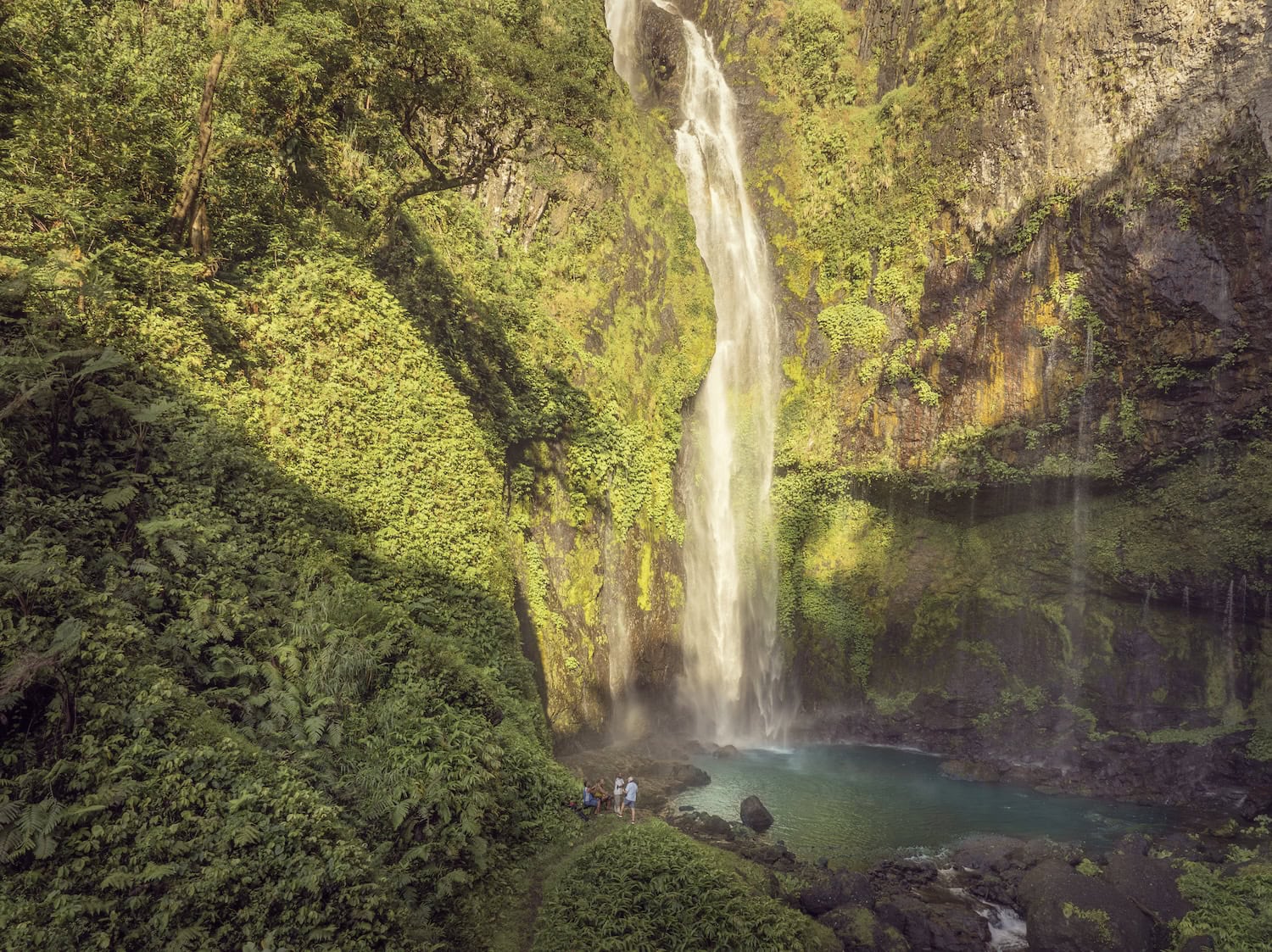 Der Nabalasere-Wasserfall im Hinterland auf den Fidschi-Inseln