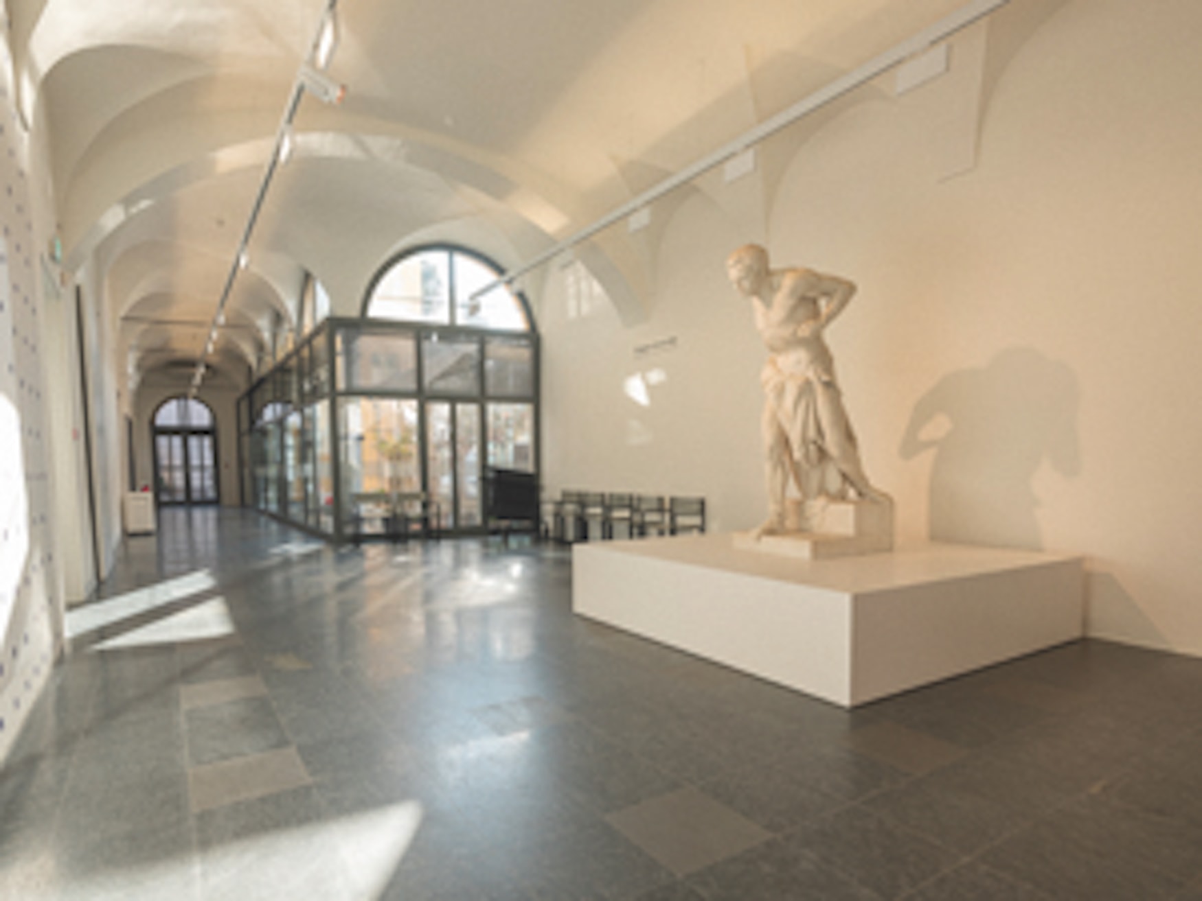 Skulptur im MASI Lugano, Palazzo Reali in Lugano, Schweiz.
