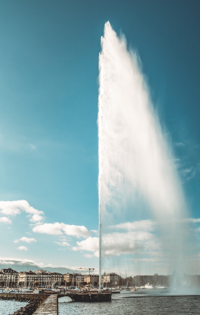 Der Springbrunnen Jet d'eau in Genf, Schweiz