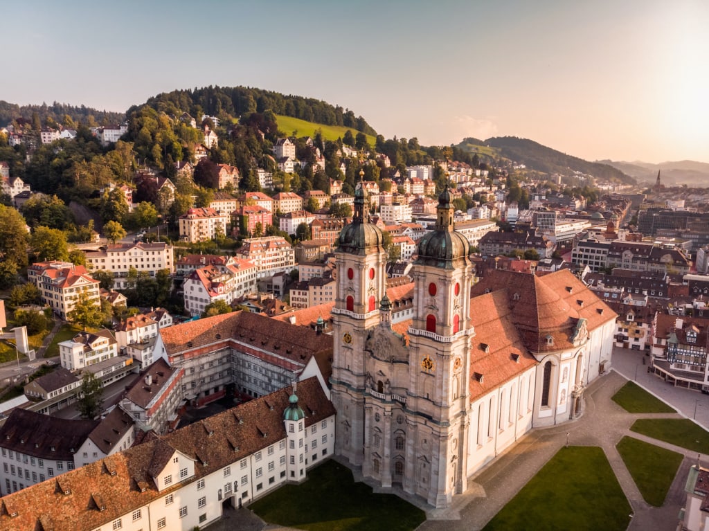 Stiftsbezirk in St. Gallen aus der Vogelperspektive