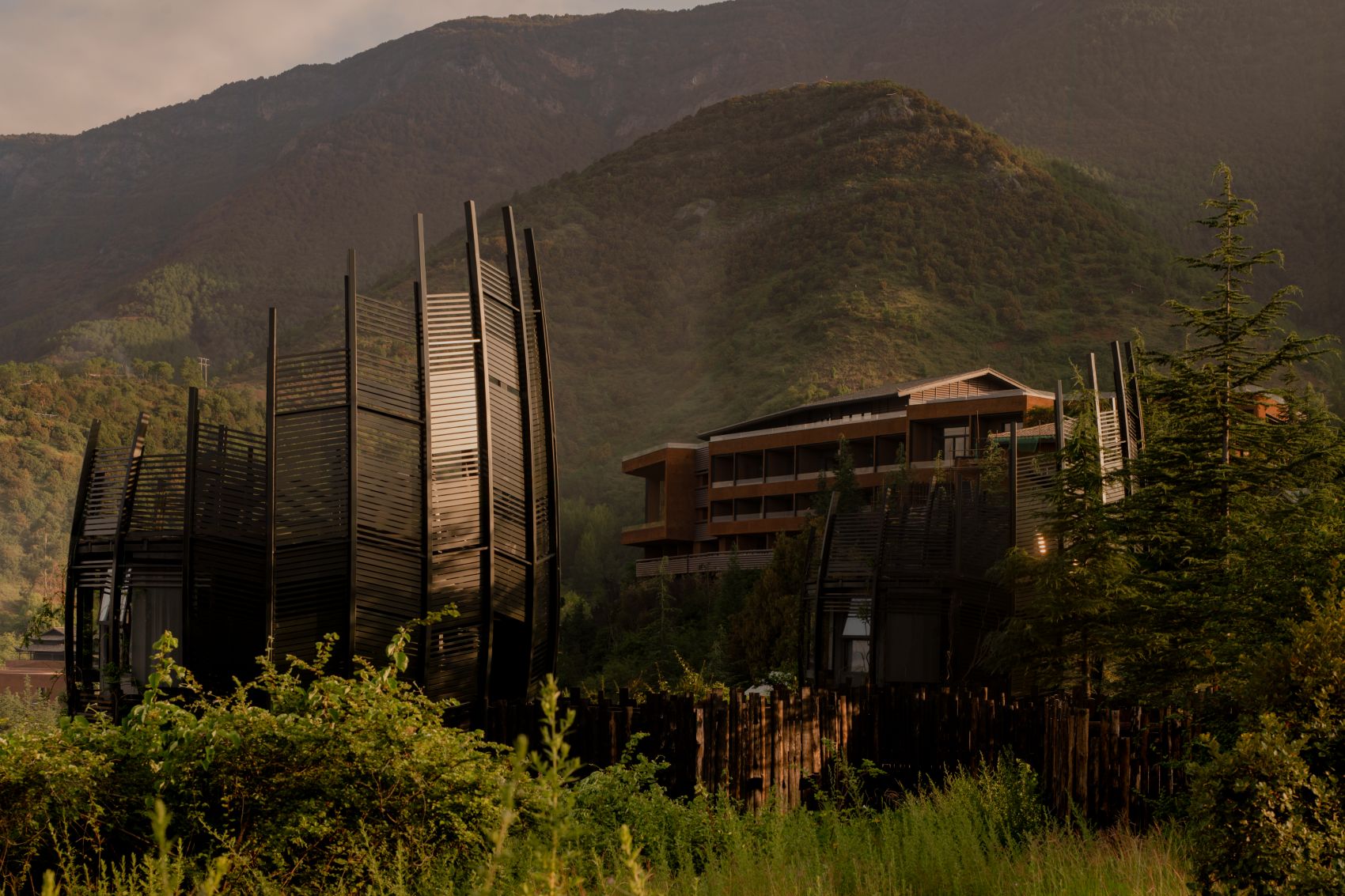 Außenansicht Hotel ArcadiaPlace Lugu Lake, China