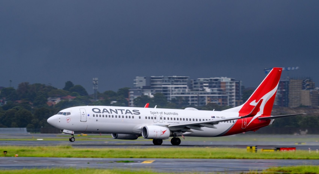 Qantas Airlines Boeing B737 vor Abflug am Flughafen Sydney