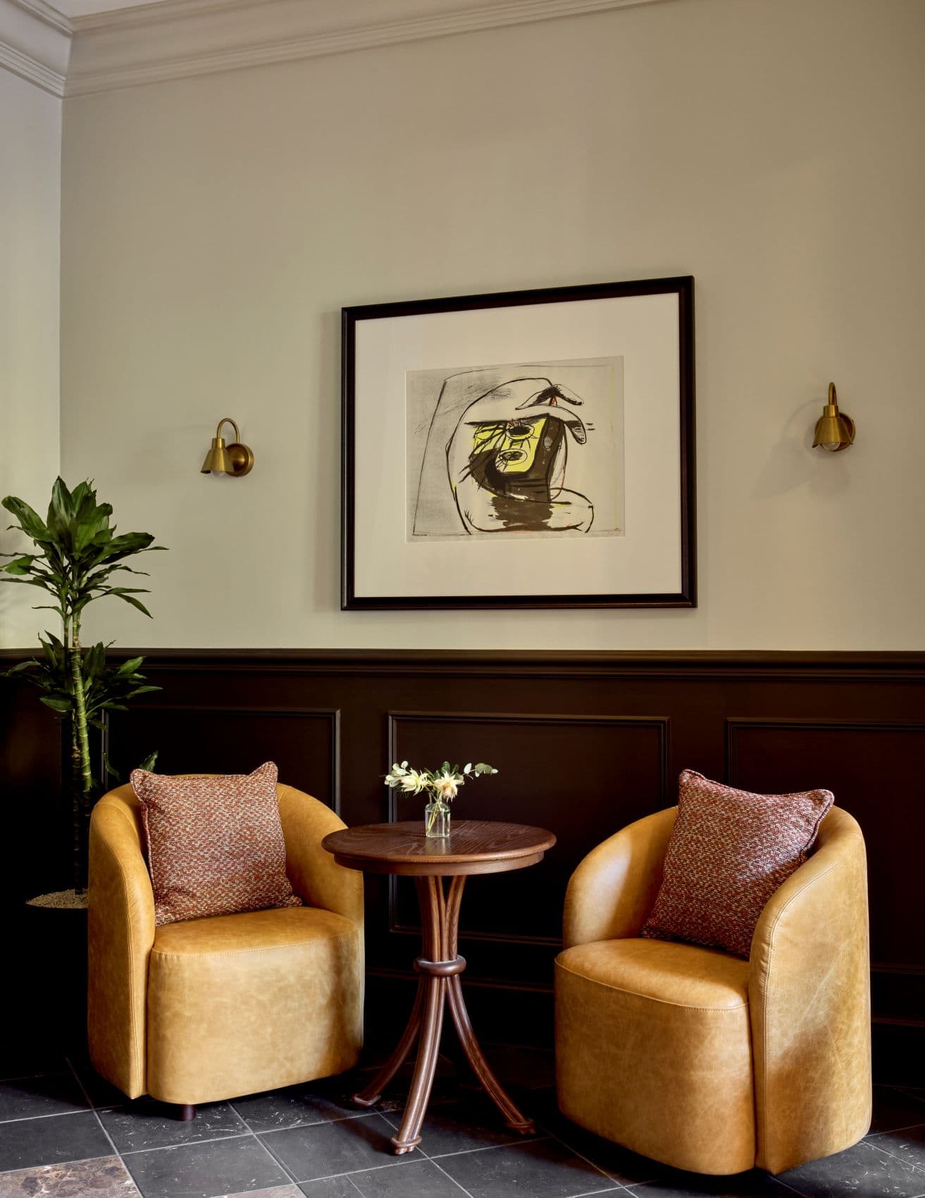 Stühle in Lobby im Hotel Miiro Palais Rudolf in Wien
