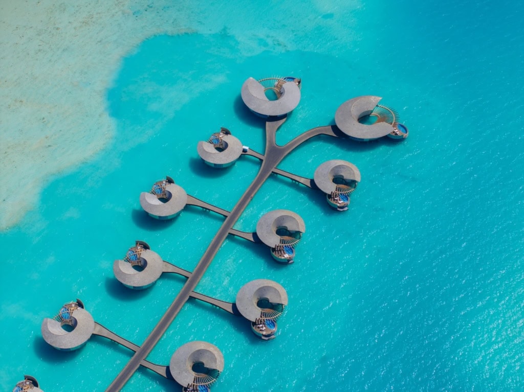 Overwater-Villen des St. Regis in Saudi-Arabien