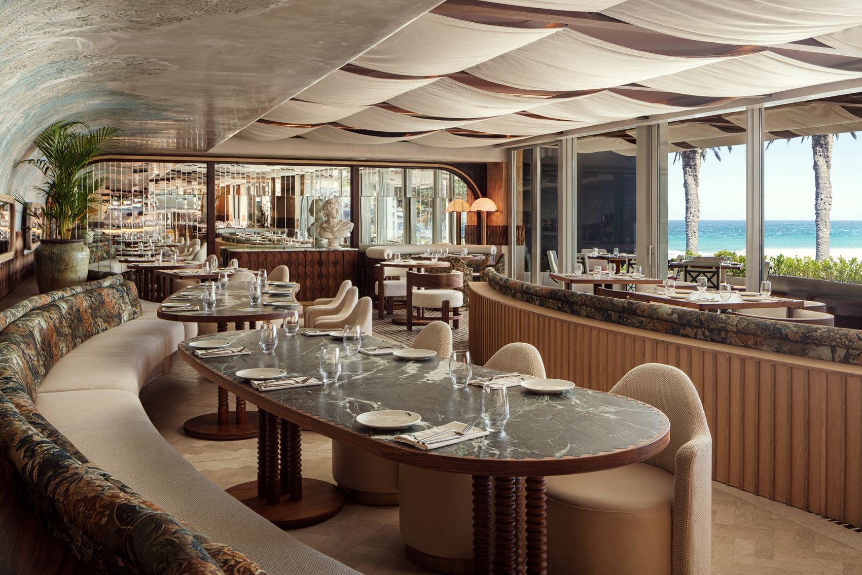 Omri-Restaurant im Hotel Morea House, Autograph Collection 