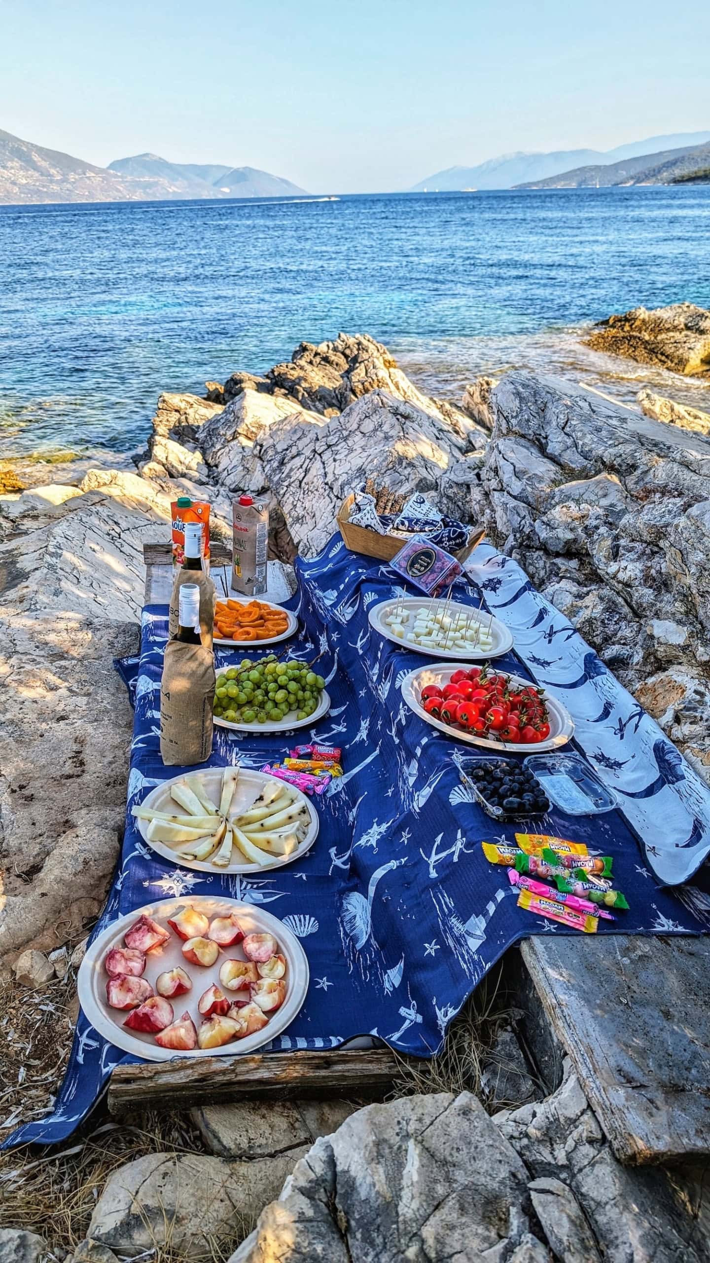 Picknick in Griechenland auf einer Insel