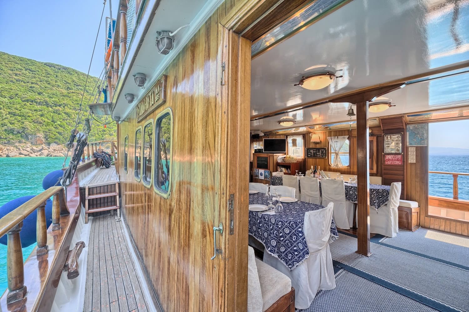 an Deck der MS Patagonia