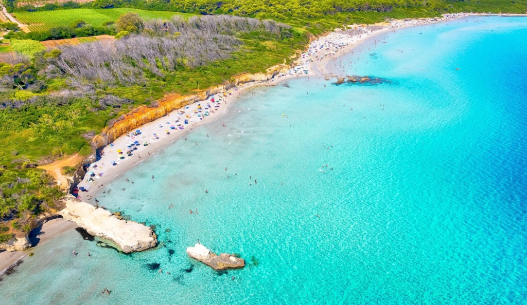 Baia dei Turchi in Apulien von oben