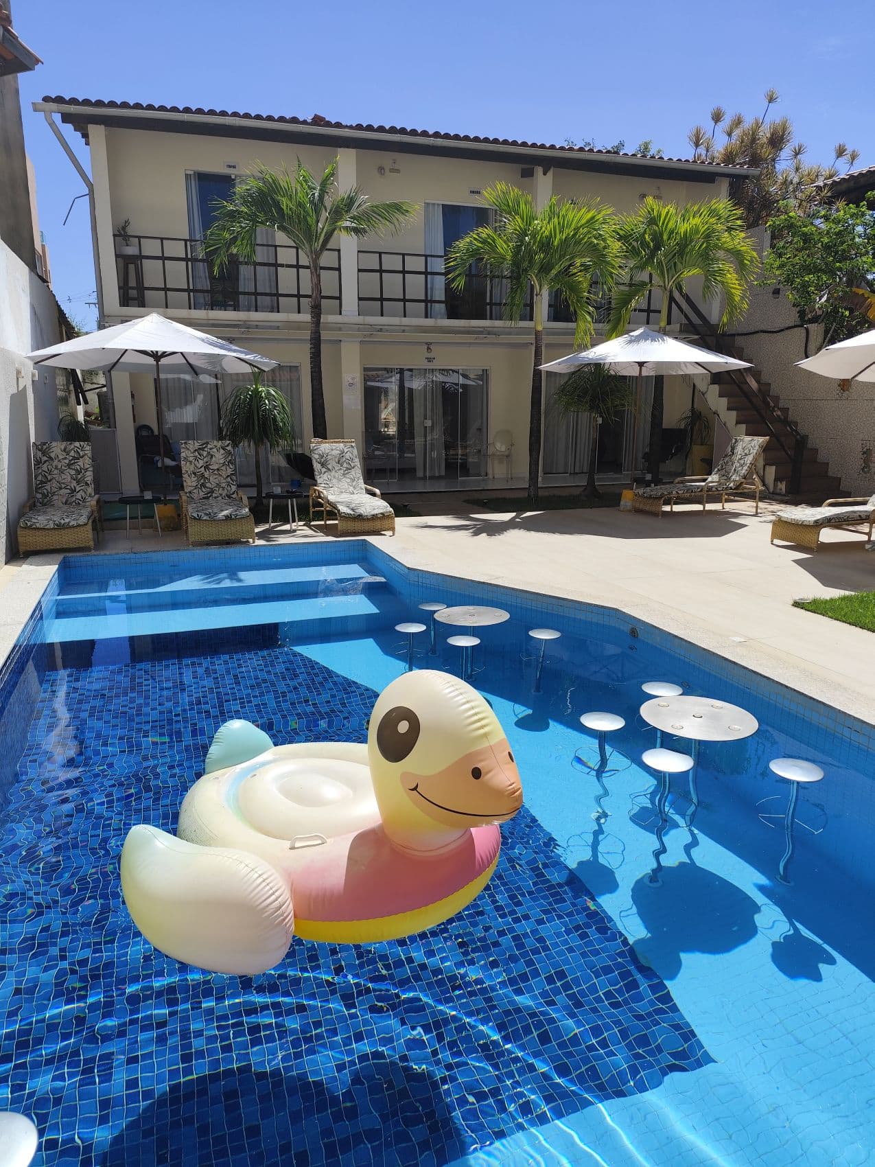 Pool in der Villa Encantada in Salvador, Brasilien
