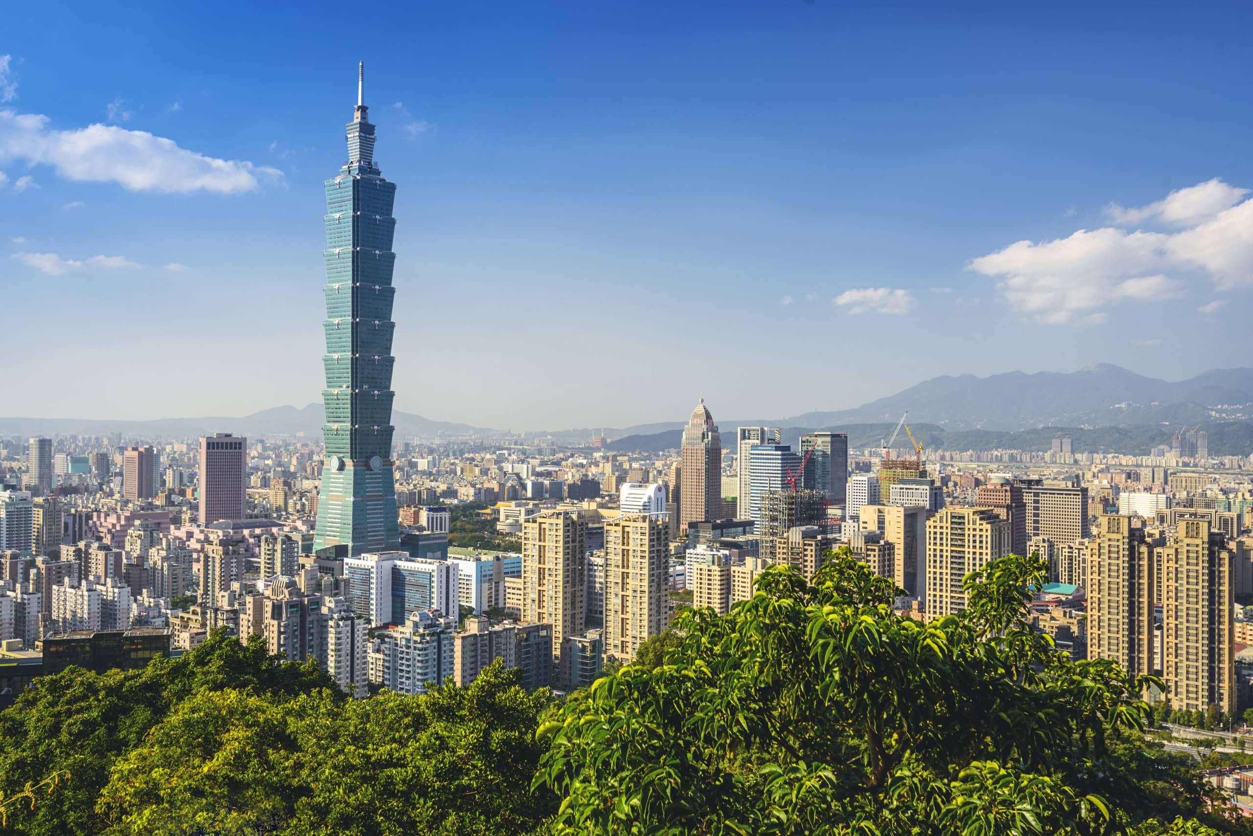 Blick von Elephant Mountain auf Taipei 101.