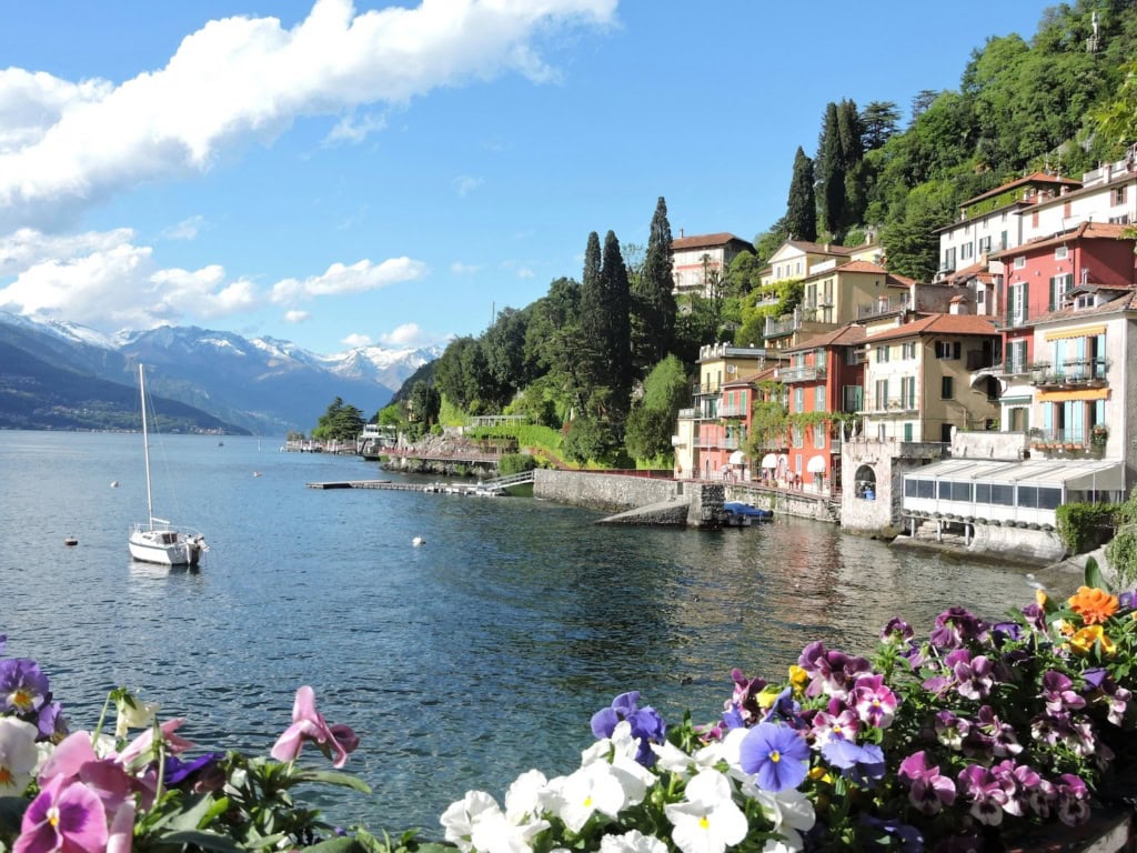 Varenna am Ufer des Comer Sees in Italien
