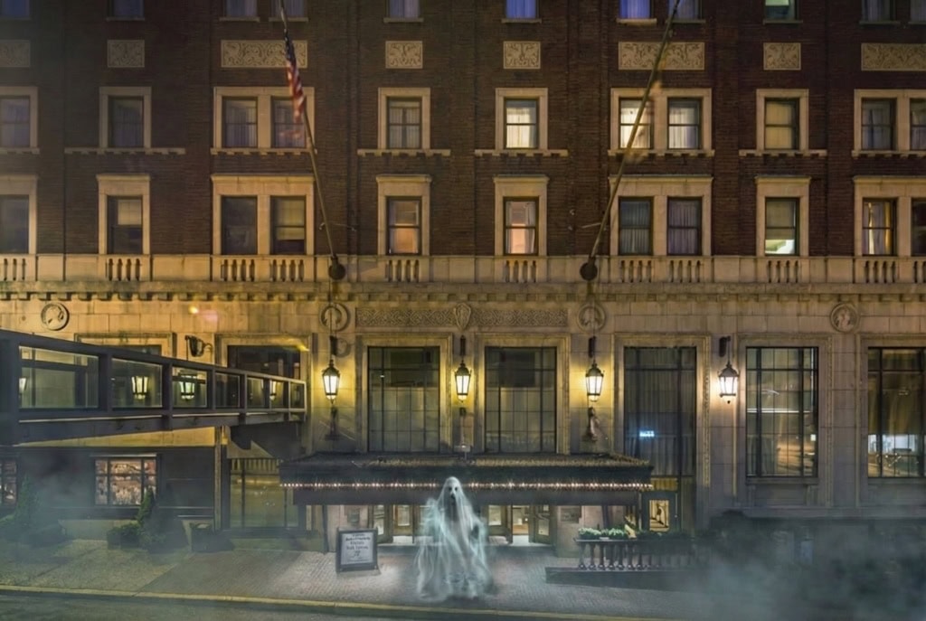 Eingang des Lord Baltimore Hotels in Maryland