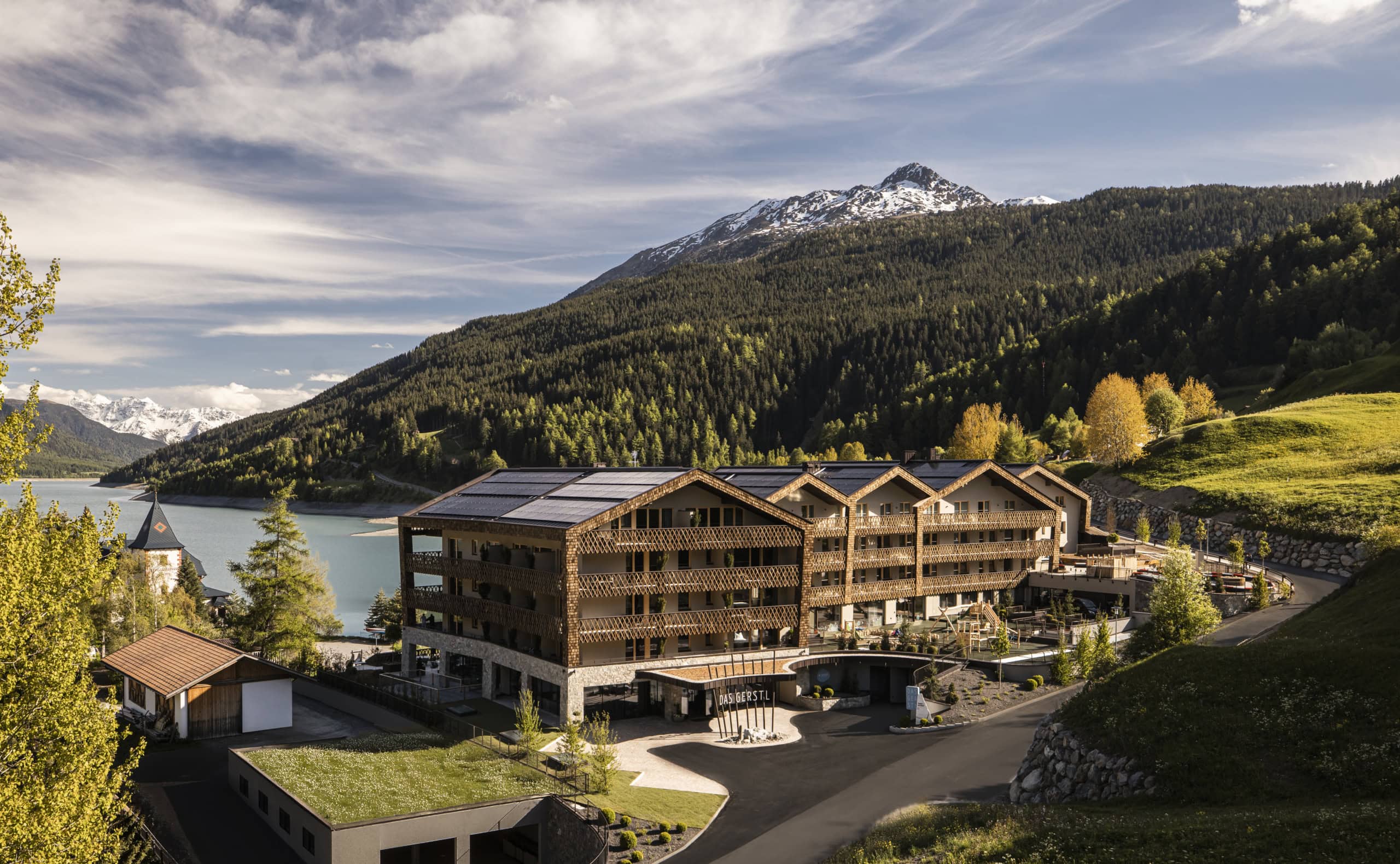 Was für eine Lage! Traumhotel für Familien ist DAS GERSTL. 