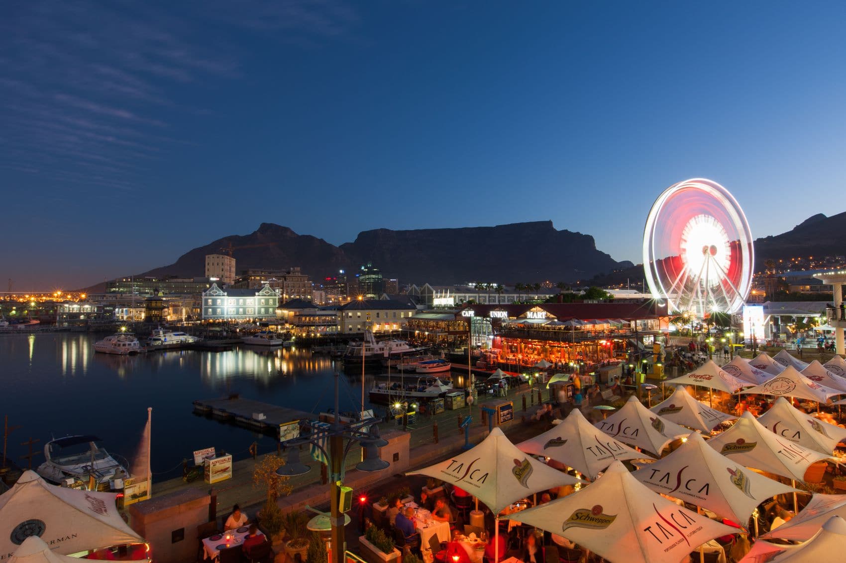 V&A Waterfront in Kapstadt am Abend 