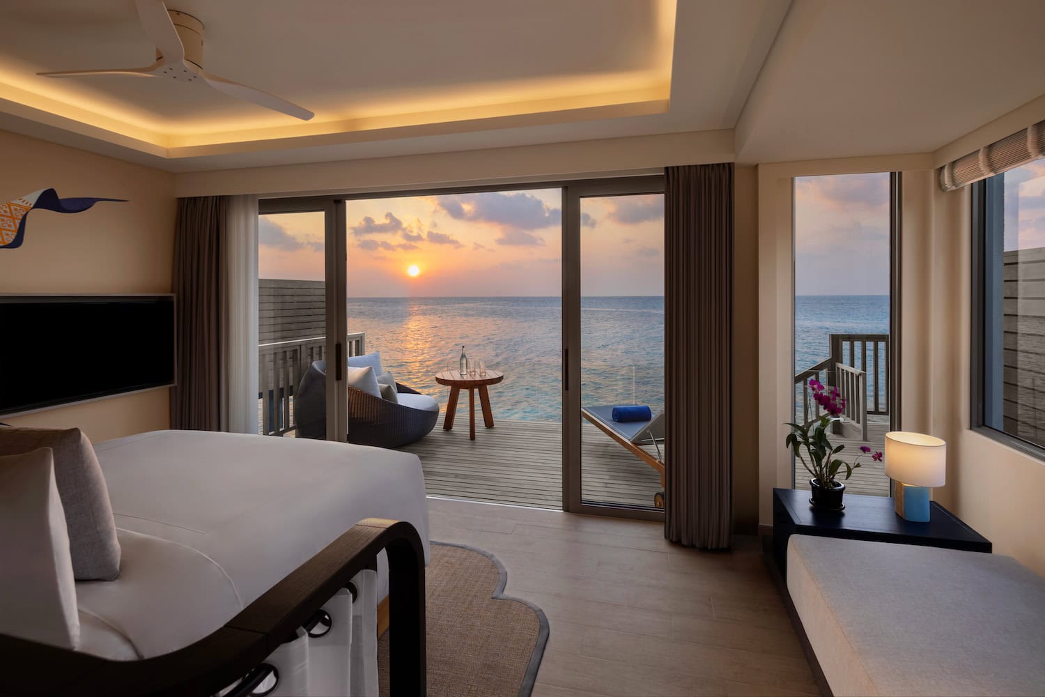 Overwater Villa im Avani Fares Maldives