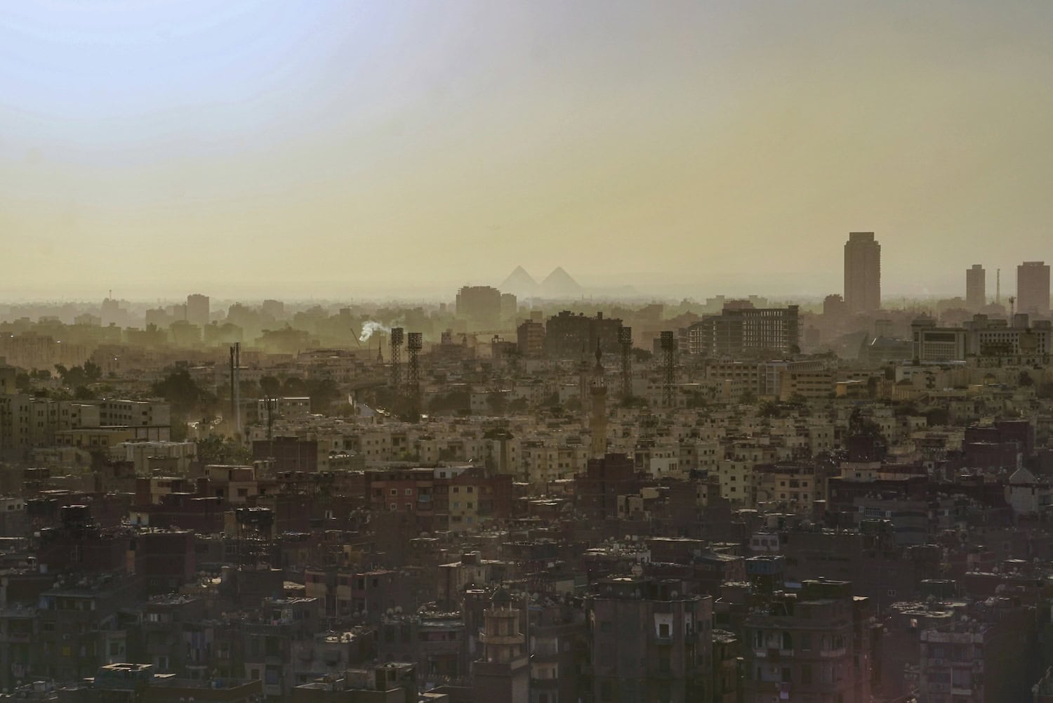 Kairo im Dunkeln: Sperrstunde in Ägypten. 