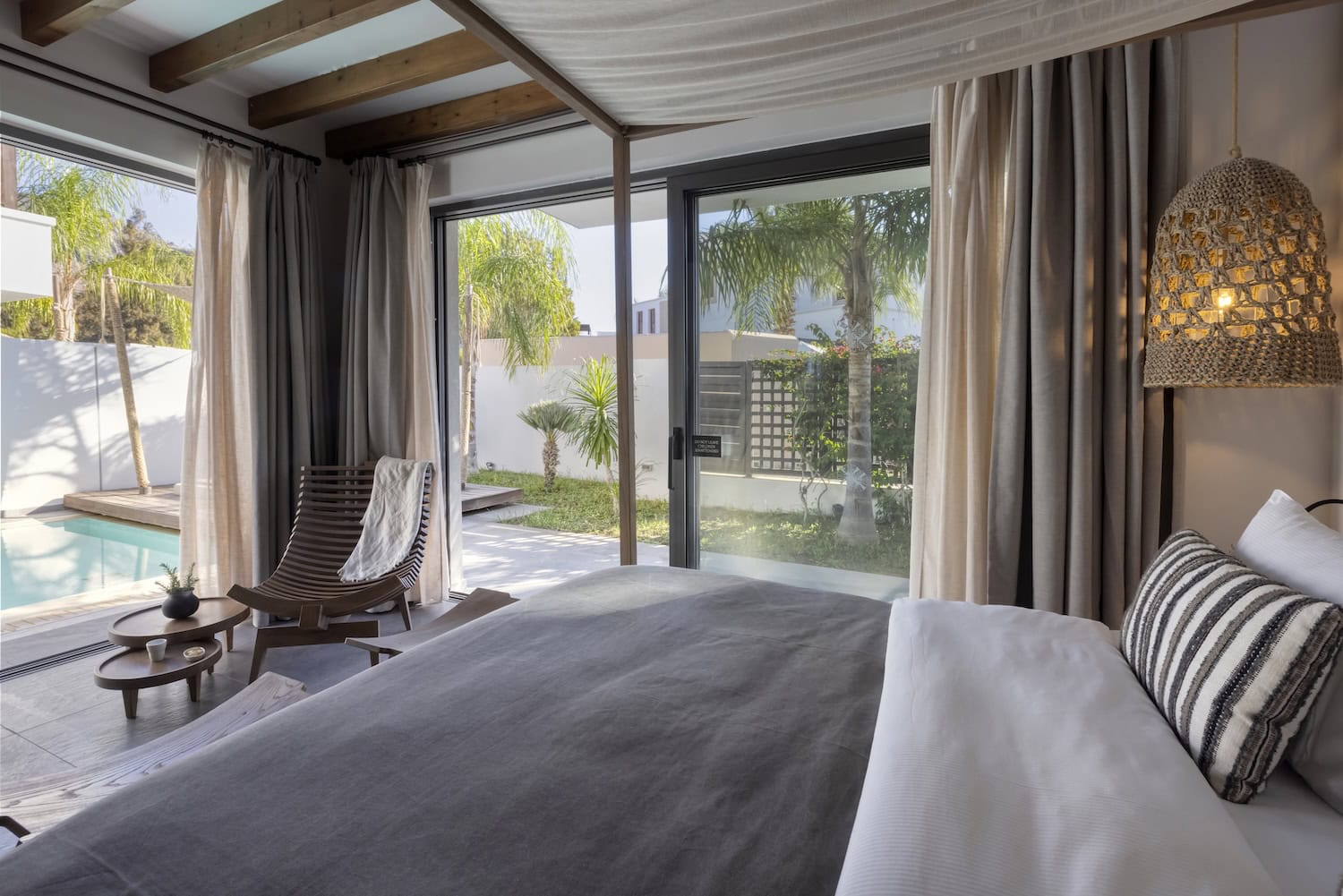 Tropical Zen Bungalow Suite mit privatem Pool im Aulus Lindos auf Rhodos