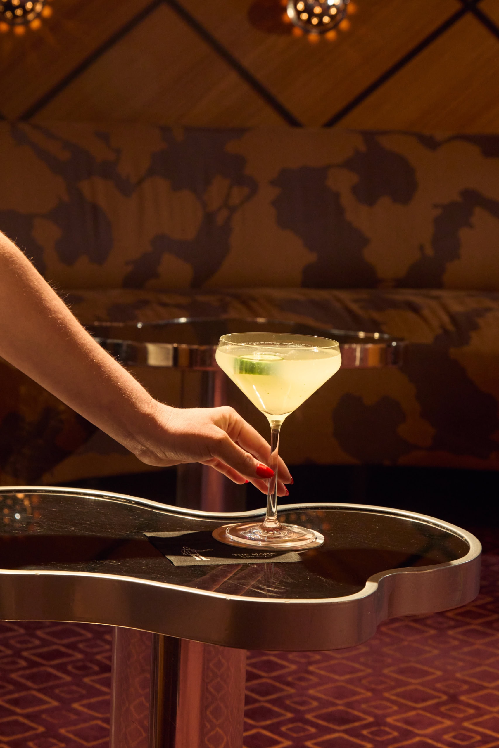 Drink in der Hotelbar im The Mark