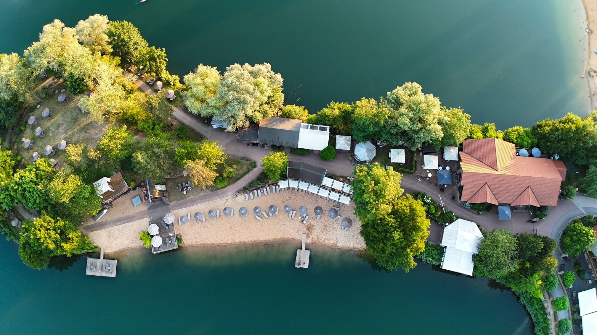 Insel des Seehotel Niedernberg