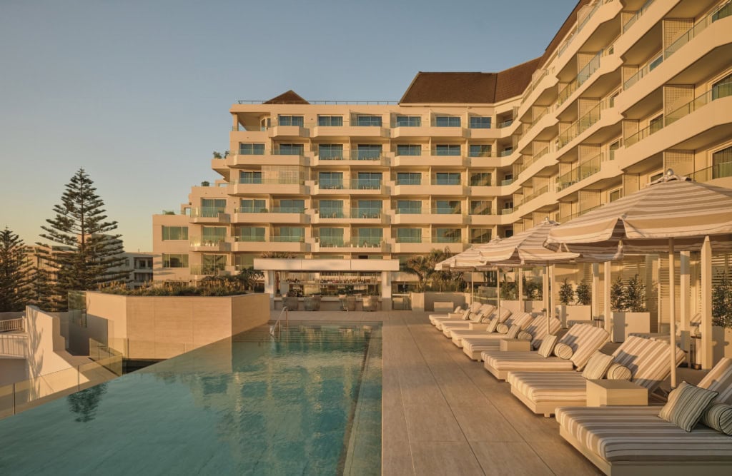 Der Pool im InterContinental Sydney Coogee Beach.