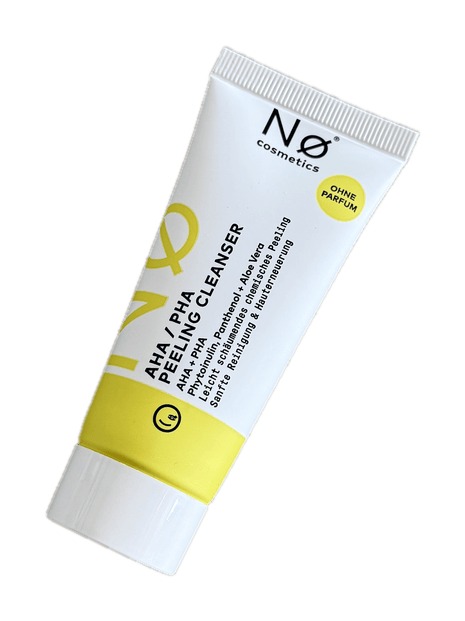 Weiß-gelbe Tube Nø Cosmetics AHA PHA Peeling Cleanser, freigestellt.