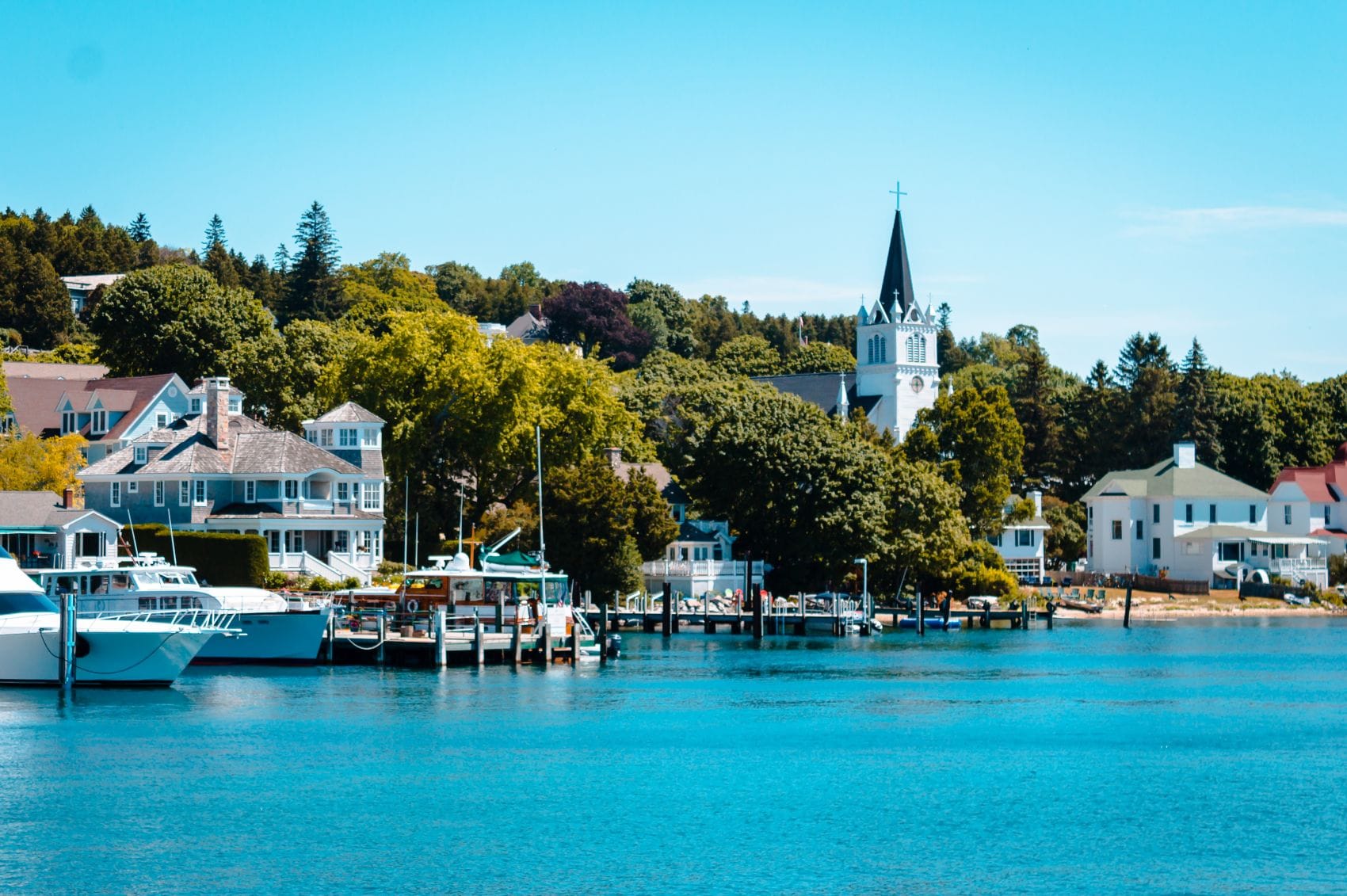 Blick auf den Hafen von Mackinac Island in Michigan