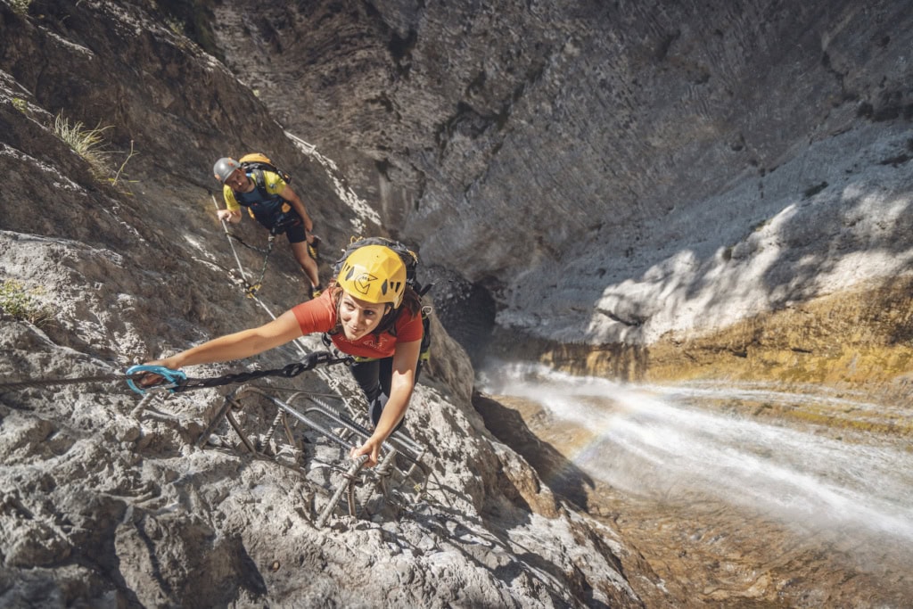 Klettersteig Signora delle Acque am Wasserfall Rio Ruzza in Garda Trentino